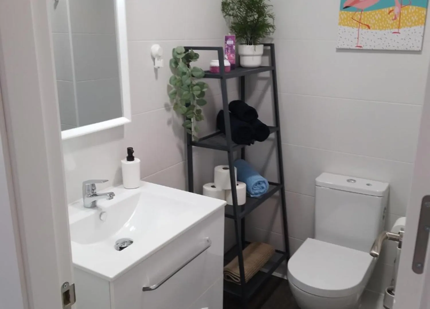 Stunning Apartment In Acuario 118 Benalmadena Spain